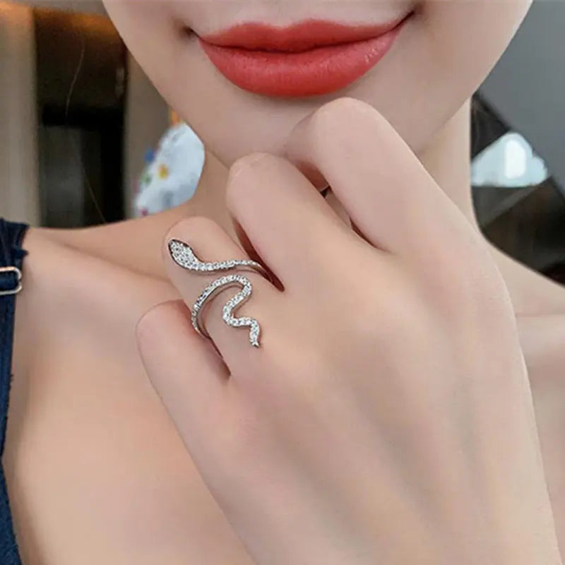 New Fashion Gothic Aesthetic Rhinestones Snake Ring Open Adjustable Animal Rings for Women Punk Jewelry Accessories Girl Gifts