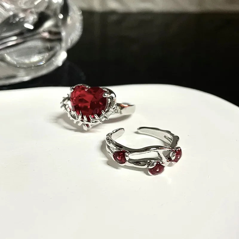 Vintage Goth Irregular Red Crystal Heart Ring for Women Charm Hollow Zircon Liquid Open Adjustable Ring Punk Party Jewelry Gift