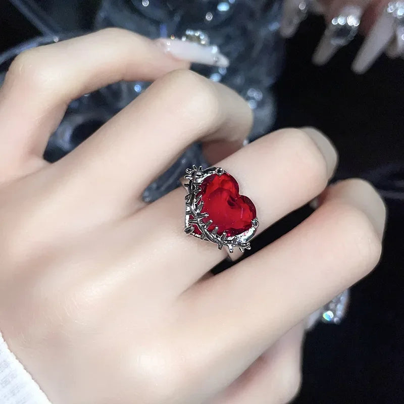 Vintage Goth Irregular Red Crystal Heart Ring for Women Charm Hollow Zircon Liquid Open Adjustable Ring Punk Party Jewelry Gift