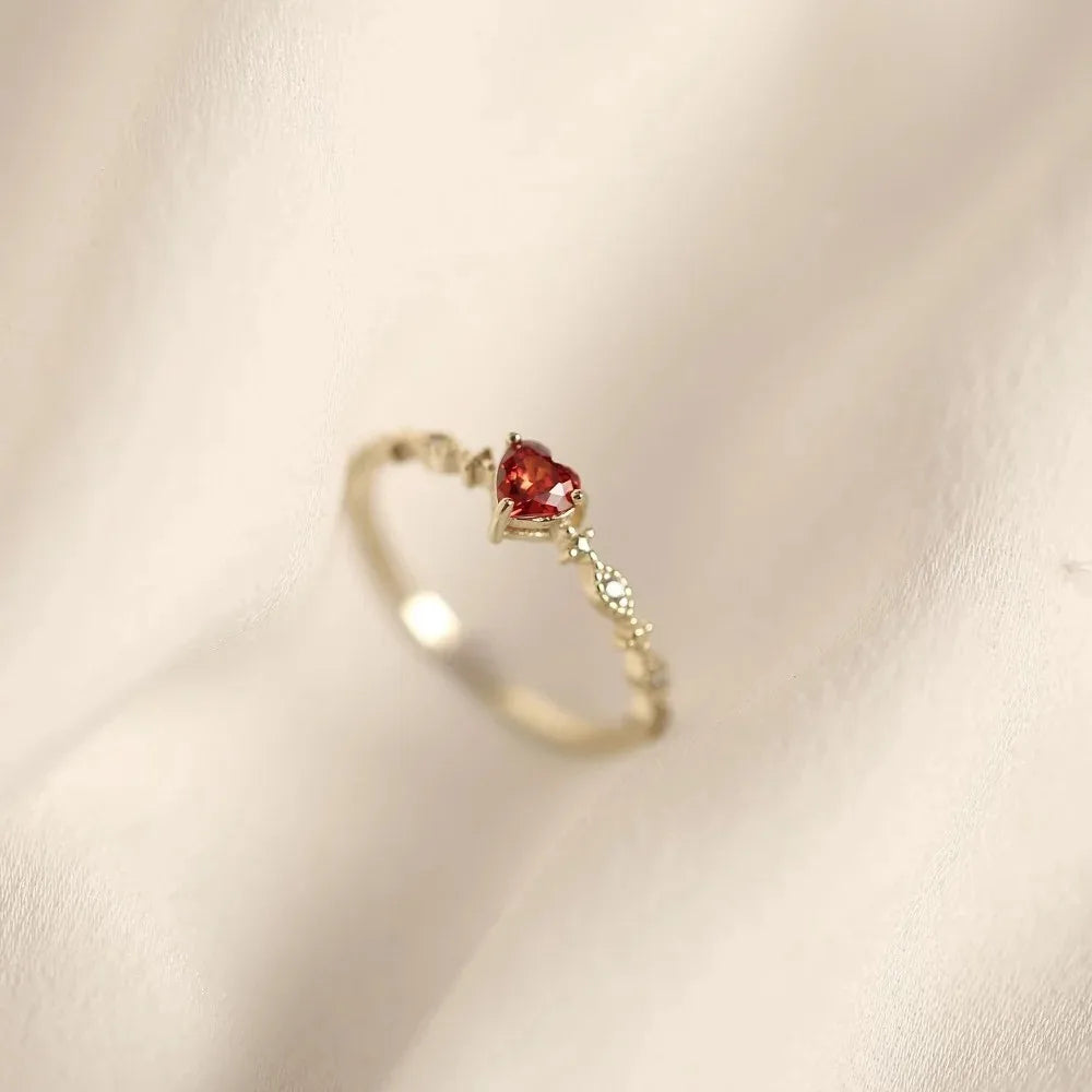 Luxury Red Heart Crystal Opening Rings for Women Temperament Stainless Steel Zircon Wedding Bride Finger Jewelry Accessory Gift
