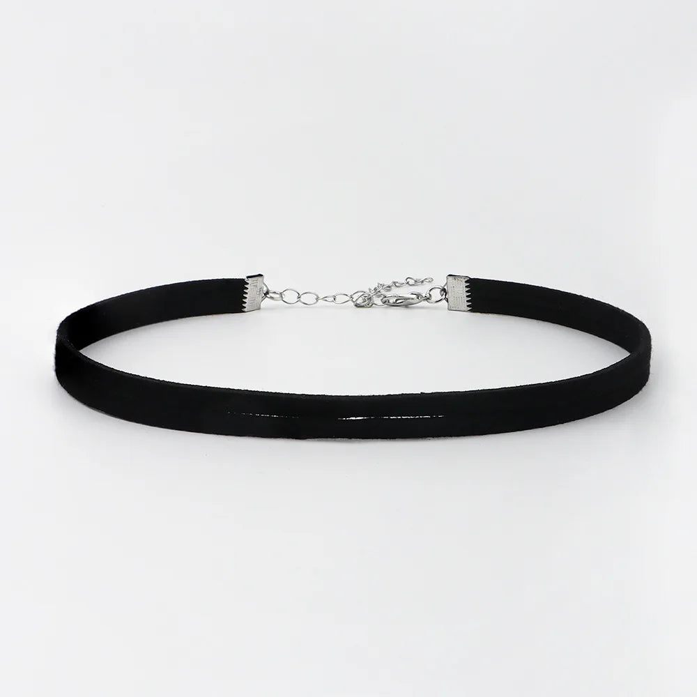 Personality Design Punk Style Black Lace Choker Necklace for Women Charm Geometric Square Pendant Goth Jewelry Accessory Gift