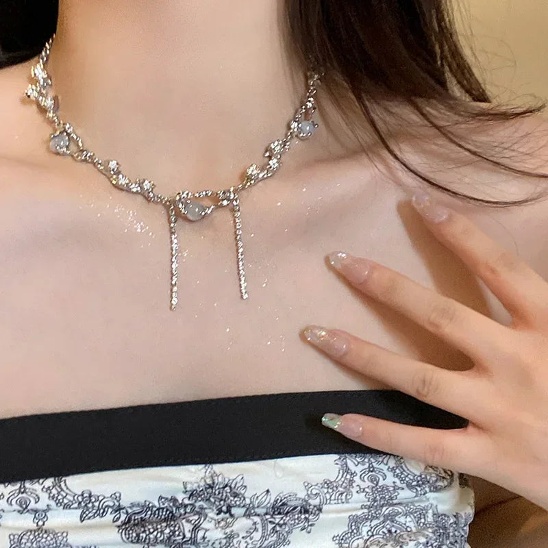 Y2K Retro Kpop Silver Color Pendant Necklaces for Women Gothic Zircon Heart Cross Tassel Necklace Punk Clavicle Choker Jewelry