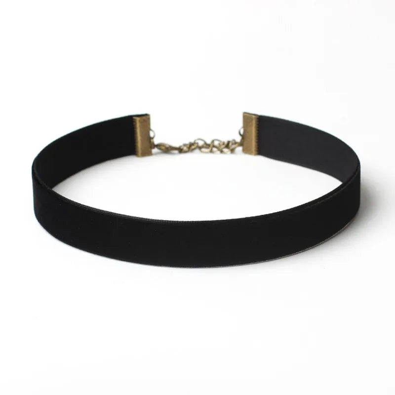Personality Design Punk Style Black Lace Choker Necklace for Women Charm Geometric Square Pendant Goth Jewelry Accessory Gift