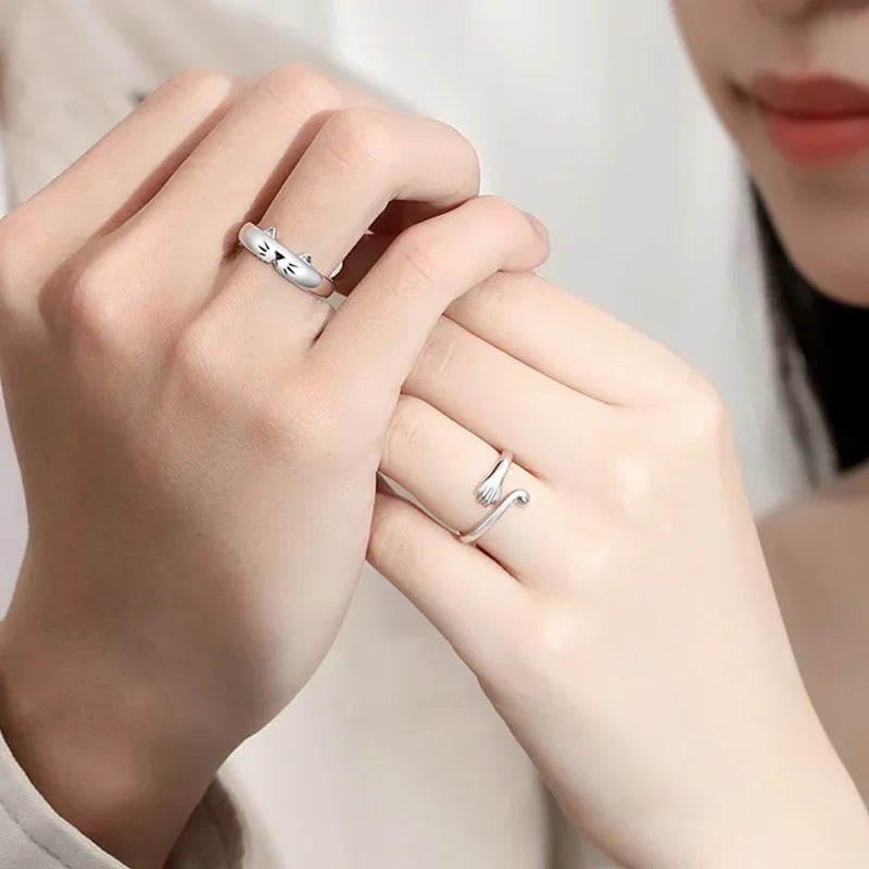 2024 New Cartoon Kitty Hug Couple Rings for Women Men Personality Cat's Paw Opening Adjustable Alloy Jewelry Anniversary Gift